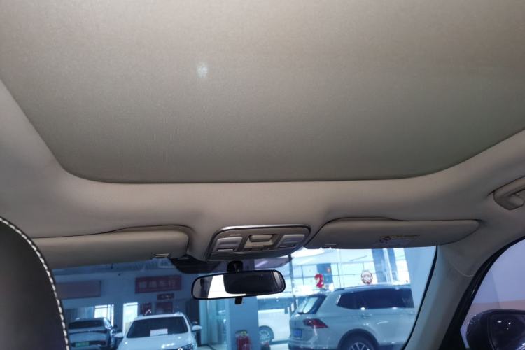 Used Geely Auto Emgrand X7 Sport 2018 1.8TD Automatic Two-Wheel Drive Zhiya Model
