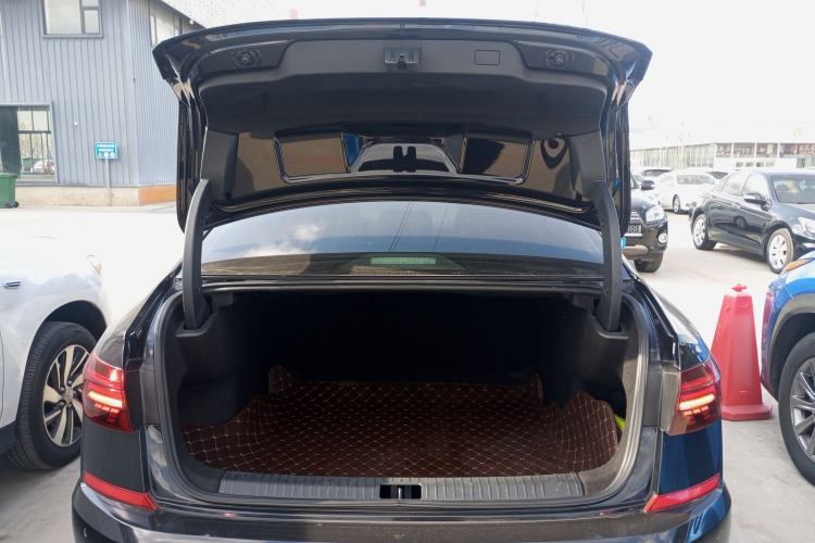 Used Volkswagen Passat 2019 330TSI Elite Edition China VI
