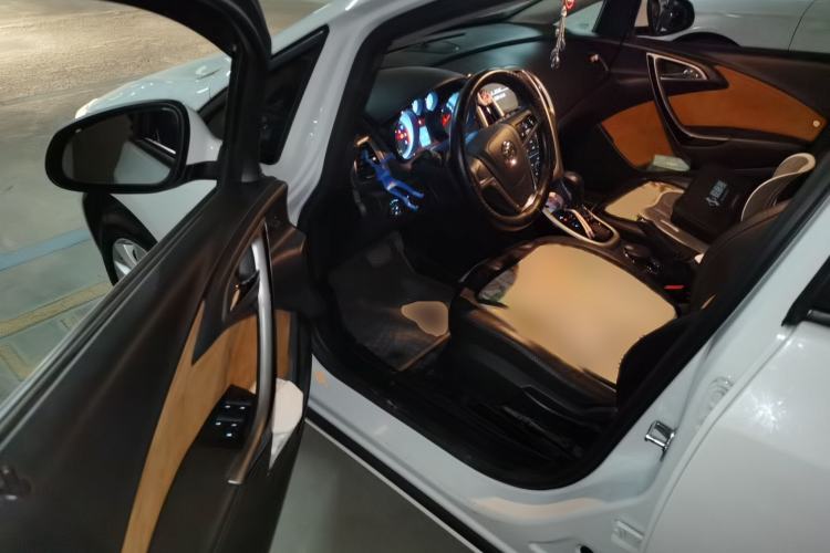 Used Buick GT 2014 XT 1.6L Automatic Fashion Edition
