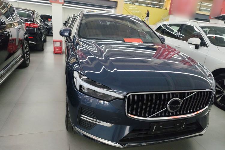 Used Volvo XC60 2022 B5 4x4 Smart Luxury Edition
