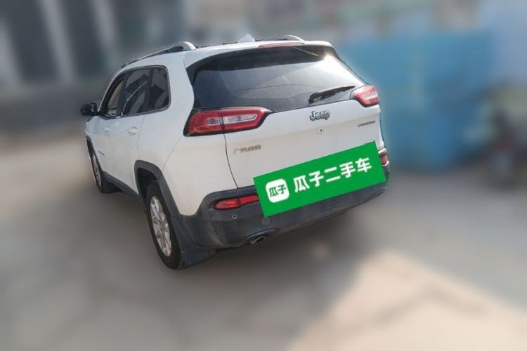 Used  Cherokee 2016 2.0L Superior Edition
