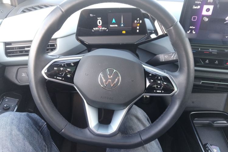 Used Volkswagen ID.4 X 2023 Ultra-Intelligent Long-Range Version
