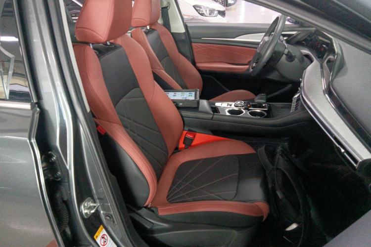 Used Changan Eado 2022 PLUS Blue Whale NE 1.4T GDI DCT Prestige Edition