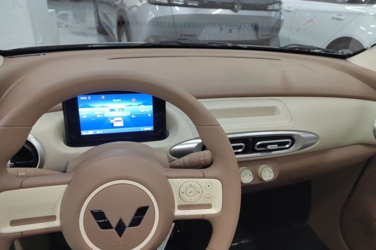 Used Wuling Hongguang MINIEV 2025 Four-Door Version Advanced Edition
