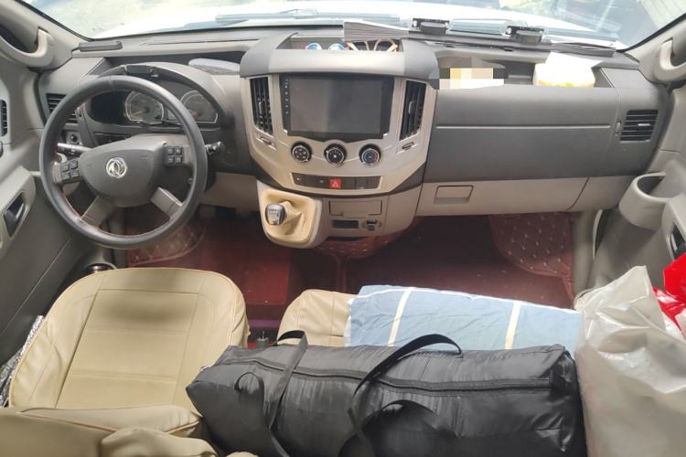 Used  Yufeng 2016 2.5T Lingyun Edition Yulibao Short Wheelbase Mid-Roof National V ZD25
