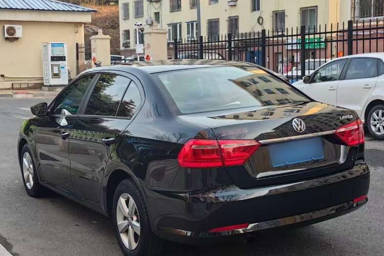 Used Volkswagen Lavida 2013 Revised Classic 1.6L Automatic Fashion Edition
