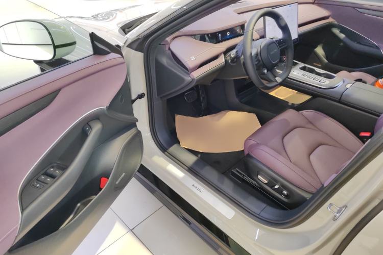 Used  SU7 2024 Rear-Drive Ultra-Long Range Advanced Pro-Level Intelligent Driving Version