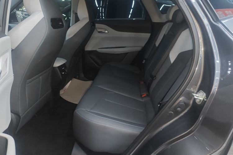 Used Changan UNI-Z New Energy 2024 Blue Whale Smart Electric iDD 125km Leading Model
