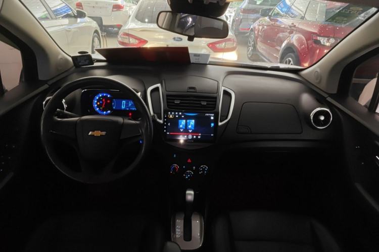 Used Chevrolet Trax 2016 1.4T Automatic Two-Wheel Drive Comfort Version with Sunroof