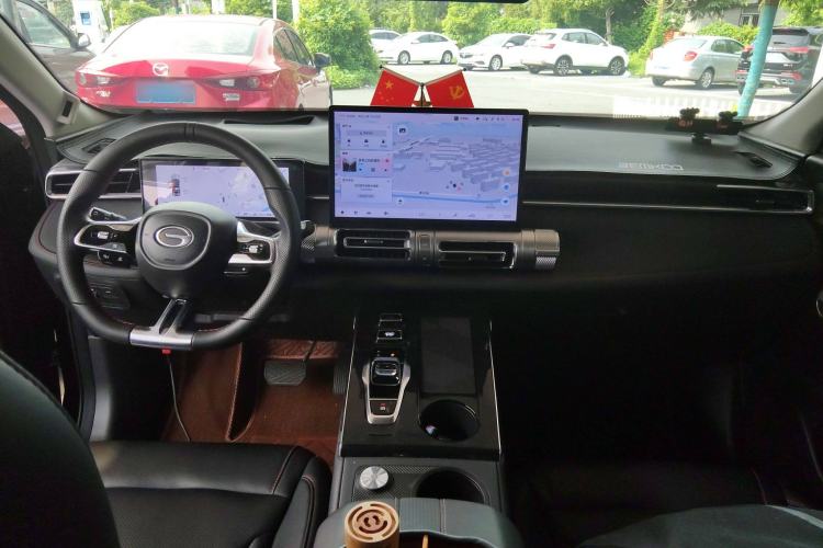 Used GAC Trumpchi EMKOO 2022 2.0T Neutron Star Max Edition
