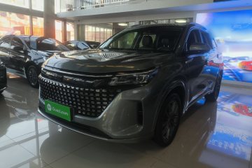 Used Landian E5 2024 Honor Edition 100KM Deluxe 7-Seater