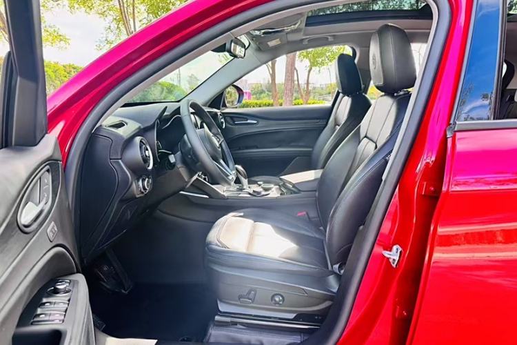 Used Alfa Romeo Stelvio 2017 2.0T 200HP Elite Edition
