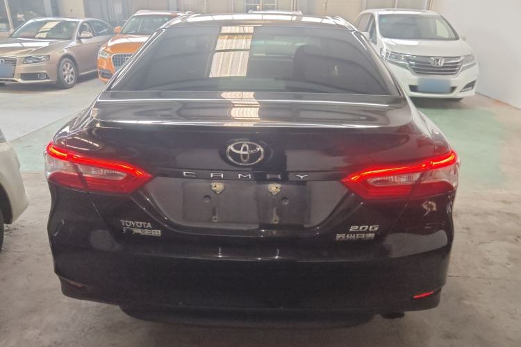 Used Toyota Camry 2018 2.0E Elite Edition
