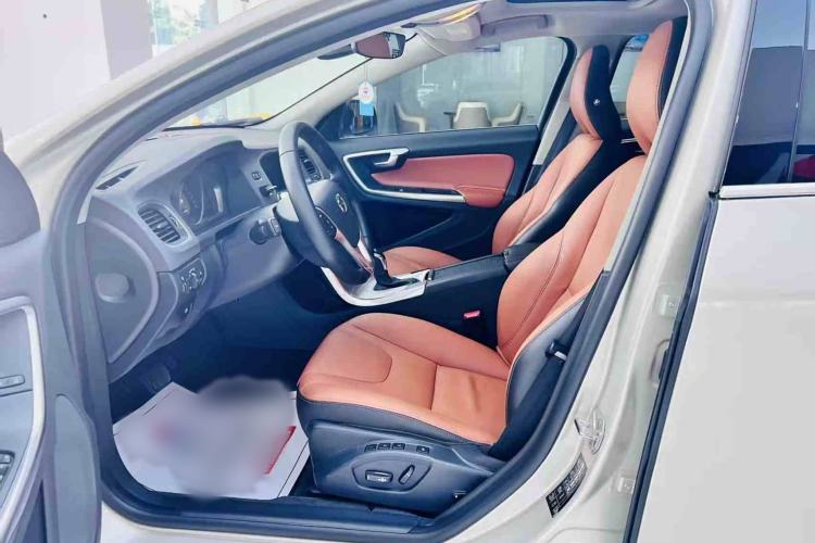 Used Volvo S60 2019 S60L Facelift T5 Intelligent Advanced Edition
