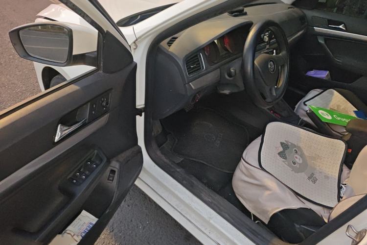 Used Volkswagen Lavida 2015 1.6L Automatic Fashion Edition