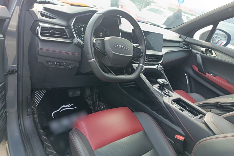 Used Lynk & Co 06 2020 1.5T JinPro model
