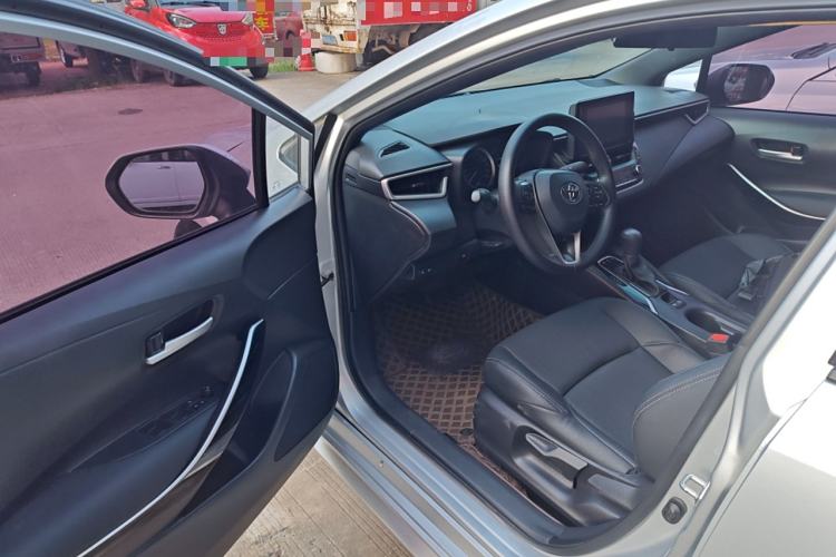 Used Toyota Levin 2022 Dual-Motor 1.8H E-CVT Leading Edition
