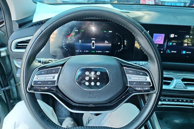 Used  E5 2023 1.5L DE-i 100KM Comfort Edition 7-Seater
