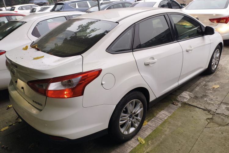Used Ford Focus 2012 Sedan 1.6L Automatic Comfort Model
