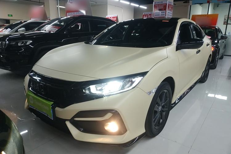 Used Honda Civic 2021 HATCHBACK 220TURBO CVT New Trendsetter
