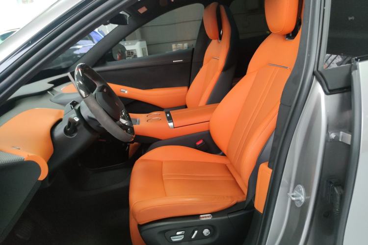 Used  YU7 2025 Ultra-Long Range High-Performance All-Wheel-Drive Max Edition
