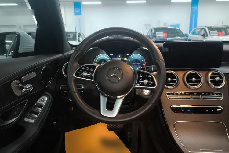 Used Mercedes-Benz GLC 2020 Facelift GLC 300 L 4MATIC Dynamic Edition
