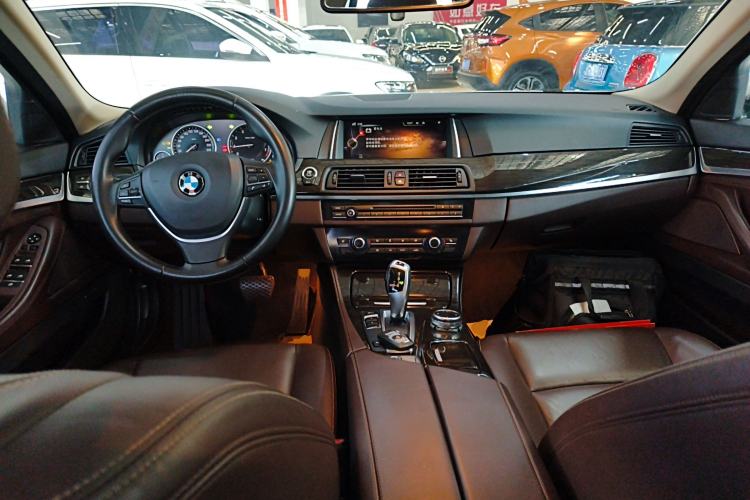 Used BMW 5 Series 2014 525Li Luxury Design Package