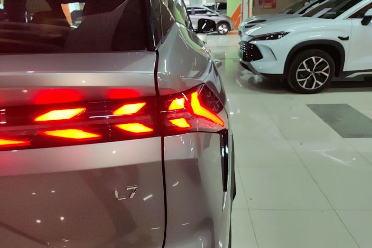 Used  L7 2024 1.5T 115 km Starship Dragon Edition