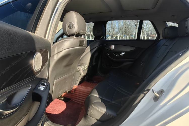 Used Mercedes-Benz C-Class 2015 C 200 station wagon
