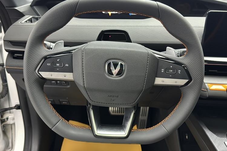 Used Changan UNI-V 2024 1.5T Prestige Sport Edition
