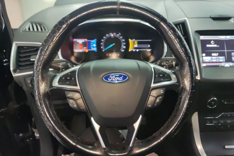 Used Ford Edge 2015 2.0T GTDi 4x4 High-Grade Model