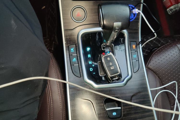 Used Land X7 2015 2.0T Panoramic Prestige Edition
