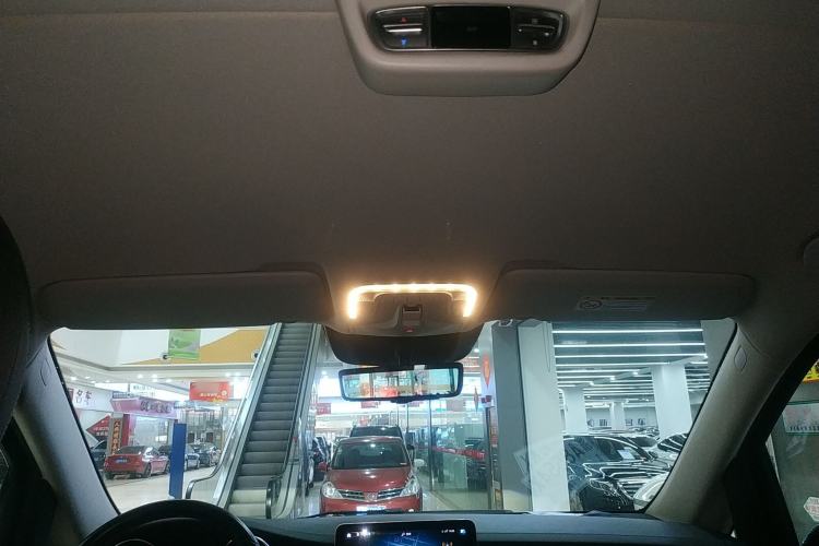 Used Mercedes-Benz V-Class 2022 V 260 L Long Wheelbase Prestige Edition
