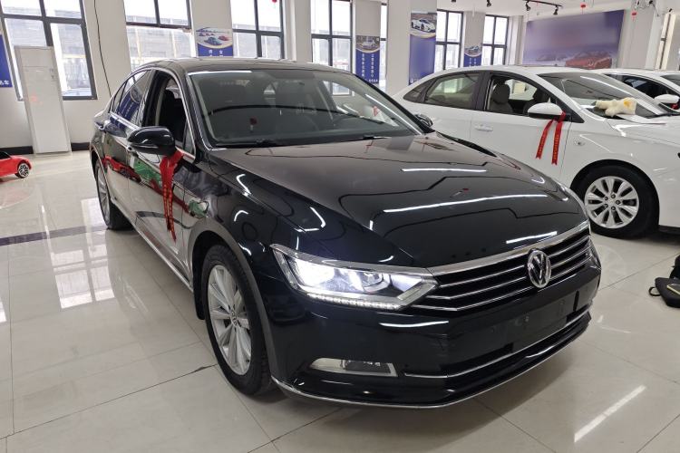 Used Volkswagen Magotan 2019 330TSI DSG Leading Model China VI Standard

