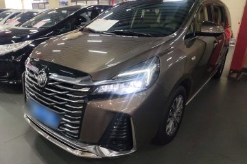 Used Buick GL8 2023 Facelifted Land Cruiser Executive Luxury Version