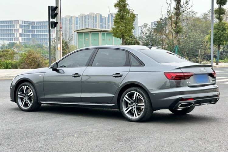 Used Audi A4L 2022 40 TFSI Luxury Dynamic Model
