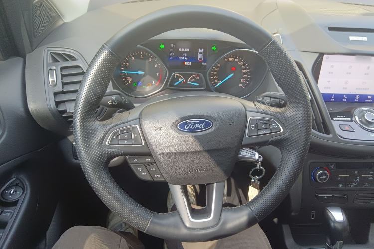 Used Ford Kuga 2017 EcoBoost 180 Two-Wheel-Drive Tiger Leap Model
