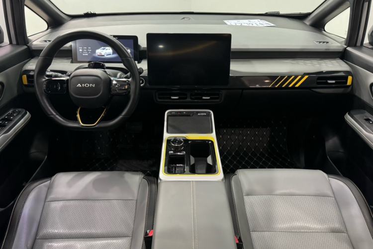 Used AION Y 2022 70 Tech Edition Lithium Iron Phosphate
