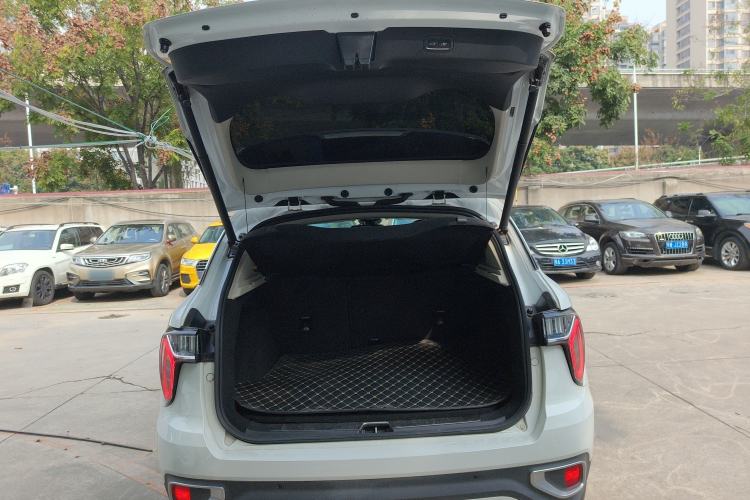 Used Lynk & Co 01 2017 2.0T Two-Wheel Drive Pro Edition
