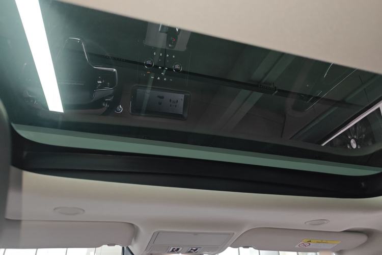 Used Land Rover Range Rover Evoque New Energy 2023 Aurora L P300e Plug-in Hybrid Electric Version