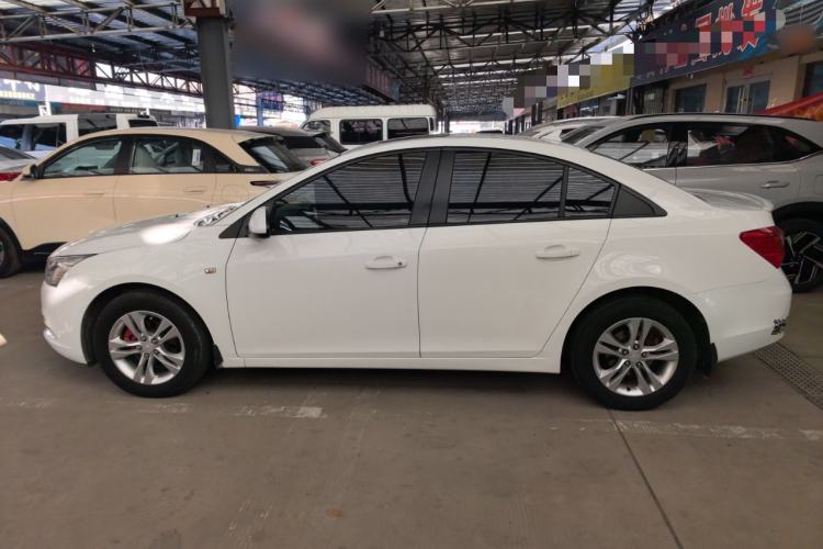 Used Chevrolet Cruze 2015 1.5L Classic SE MT
