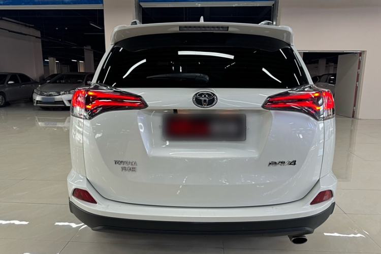 Used Toyota RAV4 2016 2.0L CVT Two-Wheel Drive Urban Edition China V Standard