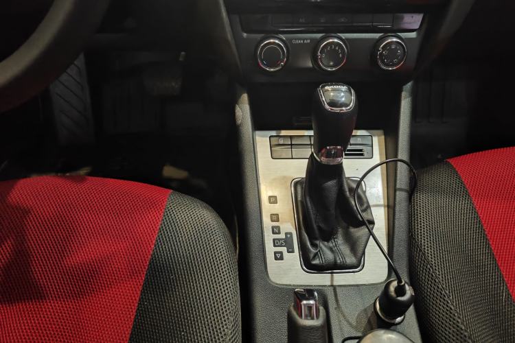 Used Skoda Octavia 2018 1.6L Automatic Comfort Edition
