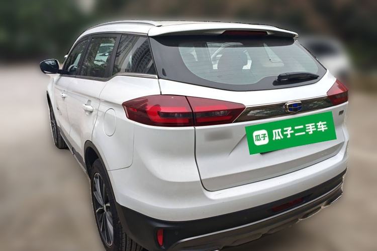 Used Geely Auto Emgrand X7 Sport 2018 1.8TD Automatic Two-Wheel Drive ZhiZun Model with 4G Connectivity
