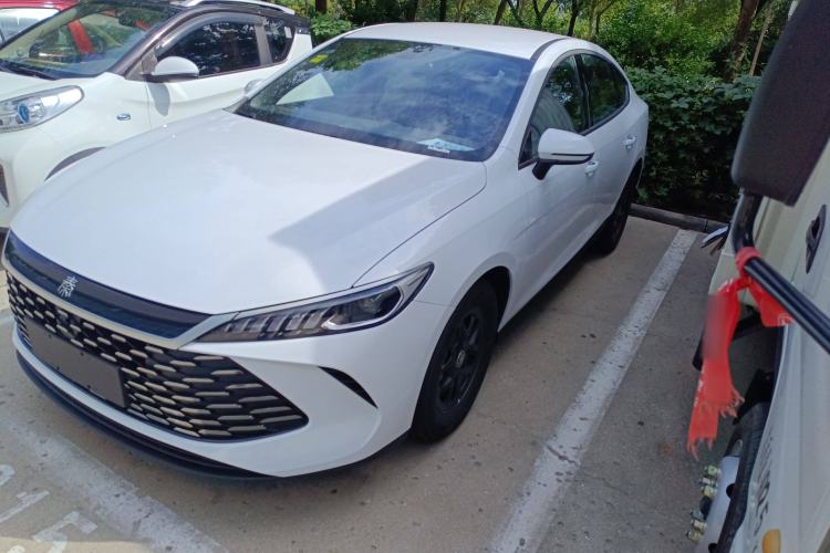 Used BYD Qin PLUS 2025 DM-i Smart Drive 55KM Leading Model
