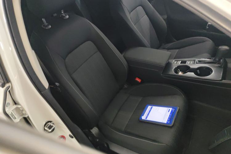 Used Honda Civic 2023 240TURBO CVT Dynamic · Center Stage Special Edition