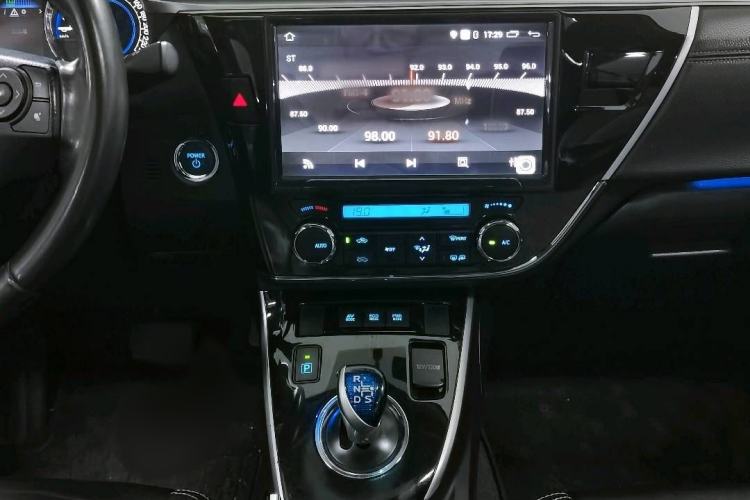 Used Toyota Corolla 2016 Dual-Engine 1.8L E-CVT Elite Edition
