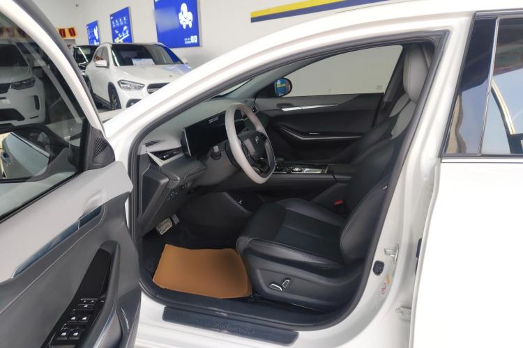 Used Changan Ruicheng PLUS 2023 1.5T DCT Prestige Edition
