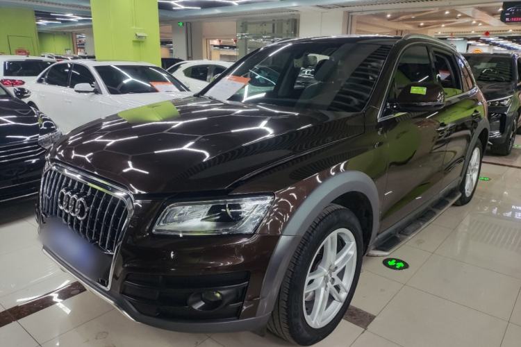 Used Audi Q5 2017 Plus 40 TFSI Technology Model
