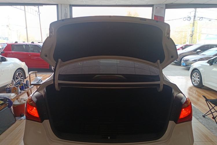 Used Hyundai Mistra 2014 1.8L Automatic Smart GLS
